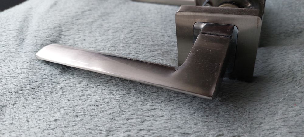 Klamka drzwiowa dwa komplety