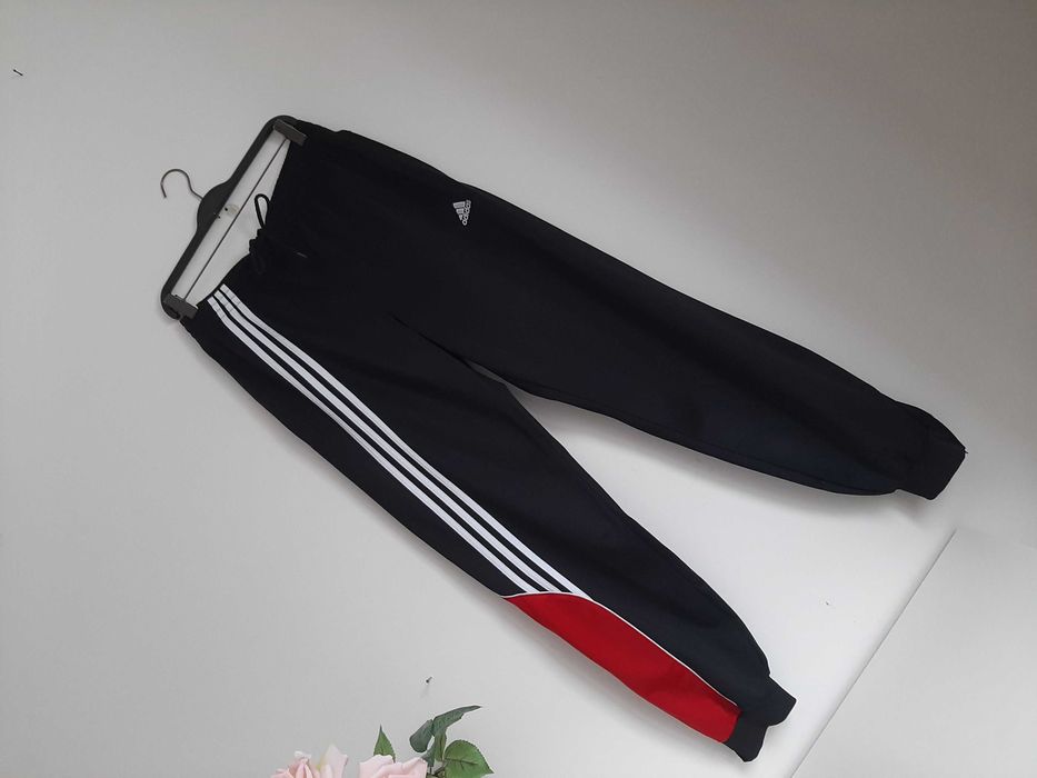 Spodnie dresowe adidas L