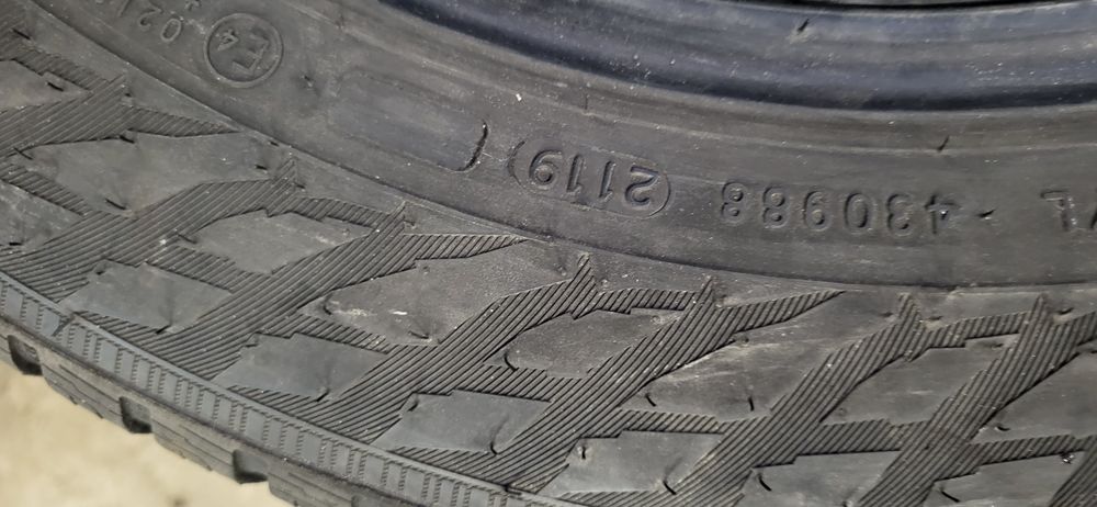 Opony zimowe Nokian 205/60 16