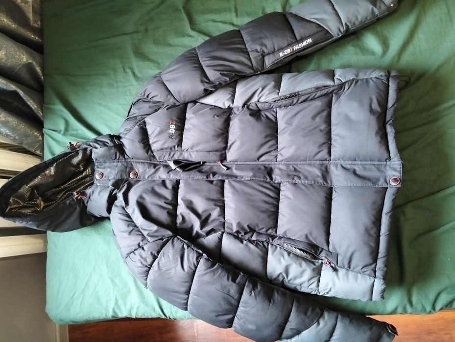 Продам чоловічу зимову куртку R-DBT Fashion (XXL)