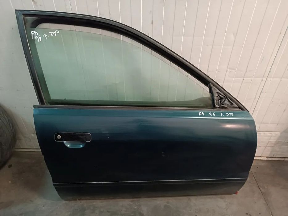 PORTA AUDI A4 B5 99-01 - FRENTE DIREITA / TRAS DTA / ESQUERDA