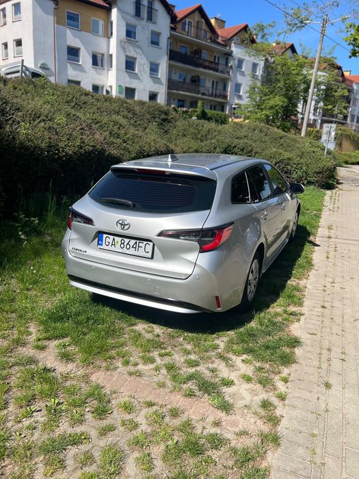 Toyota Corolla 1.2 Active 2019 salon pl