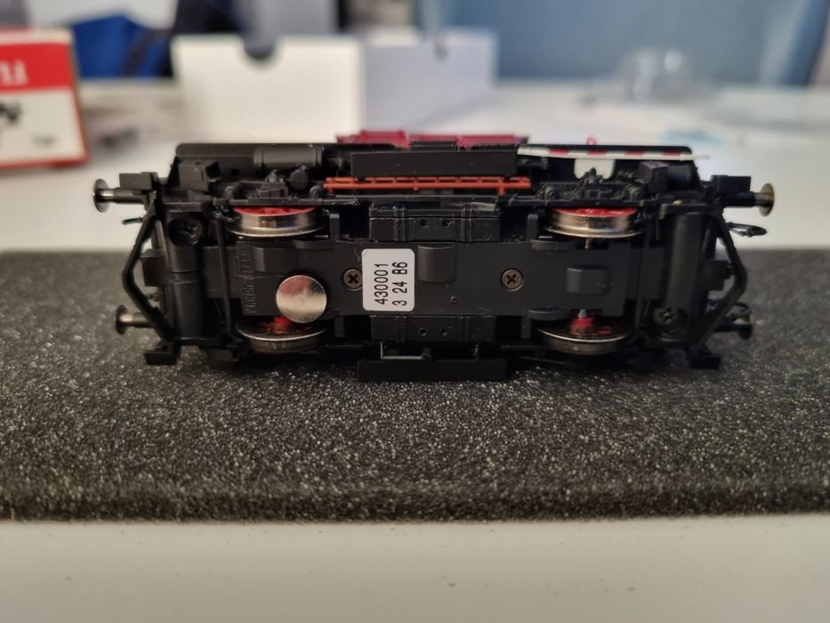 Elektrowóz E 69 05 DB fleischmann