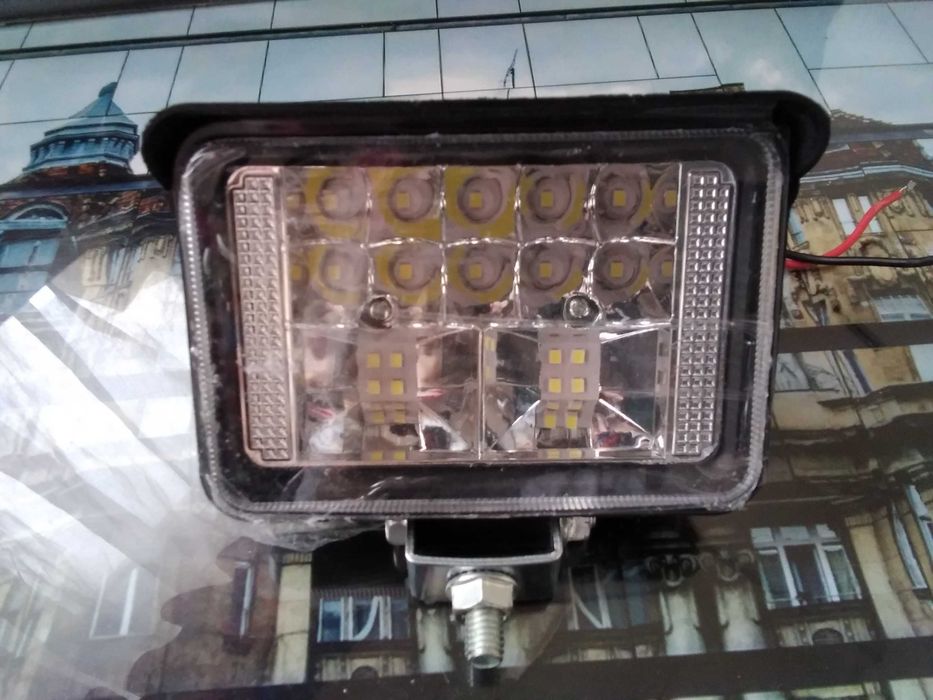 Прожектор напруга 12-21в