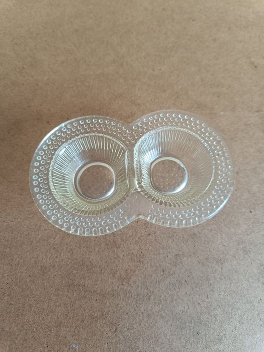 скляна подвійна сільничка