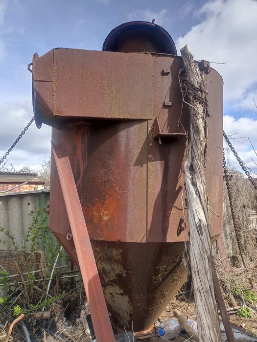 ПРОДАМ бочку под зерно