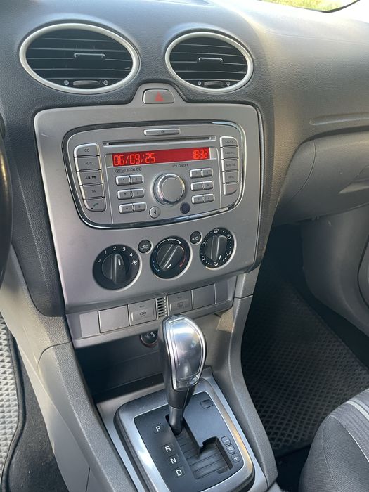 Ford Focus 2009 VIN WF0SXXGCDS9P30811 фото оголошення 4 з 8