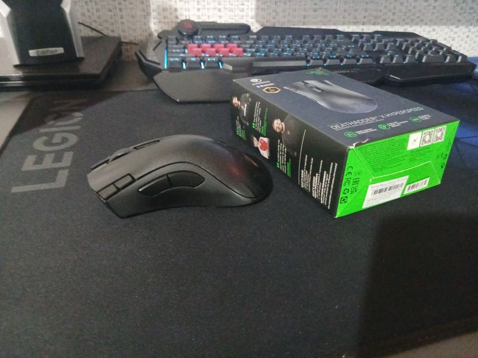 Razer DeathAdder v2 x HyperSpeed