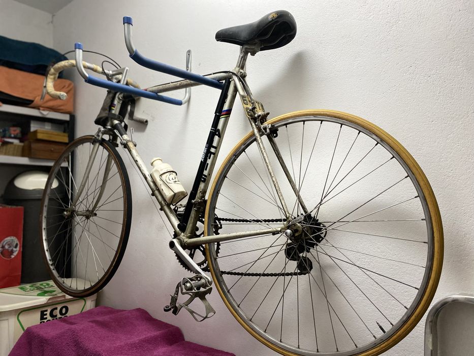 Bicicleta Altis para restauro