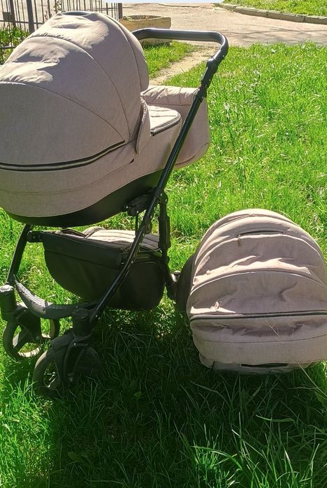 Продам коляску 2 в 1 Baby Pram bellini