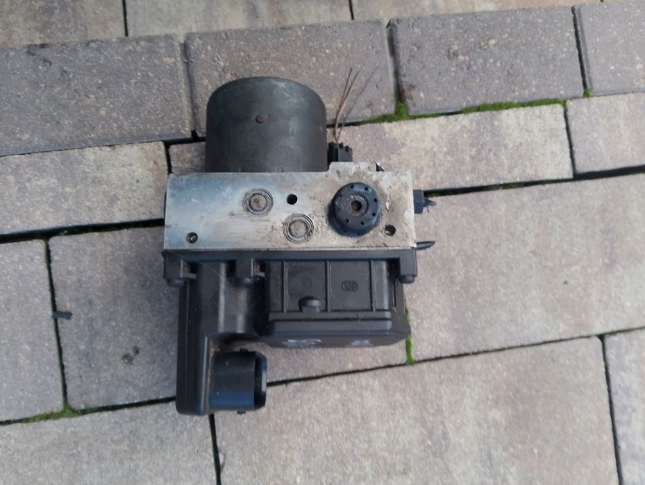 Pompa ABS hamulcowa AUDI A8 D3 4E0614517E 4E0910517A