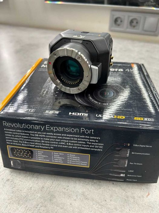 Відеокамера Blackmagic Micro Studio Camera 4K