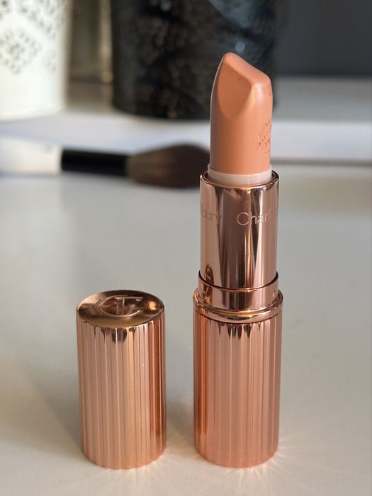 Charlotte tilbury kim kw hot lips szminka pomadka
