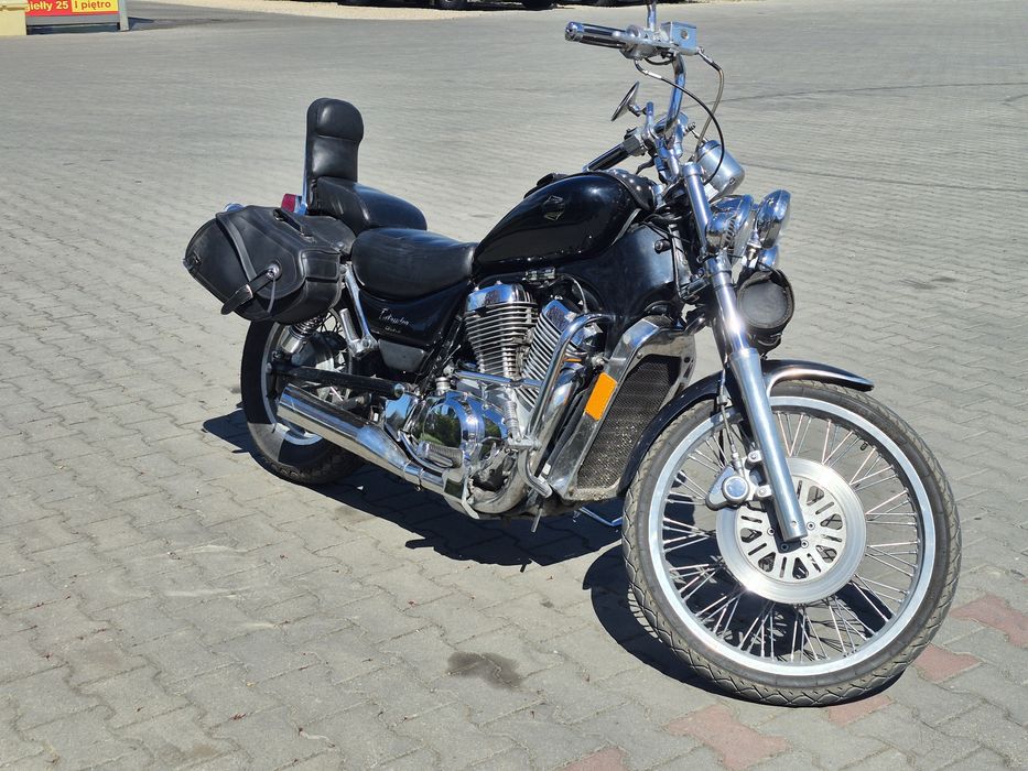 Suzuki Intruder vs 800