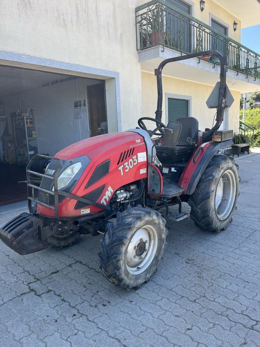 Vendo Trator TYM T303