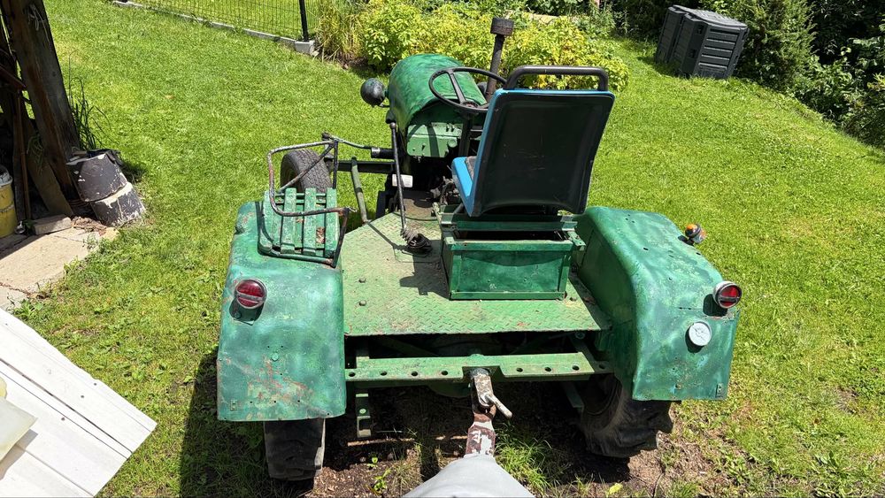 Esiok Sam S12 Trakotr