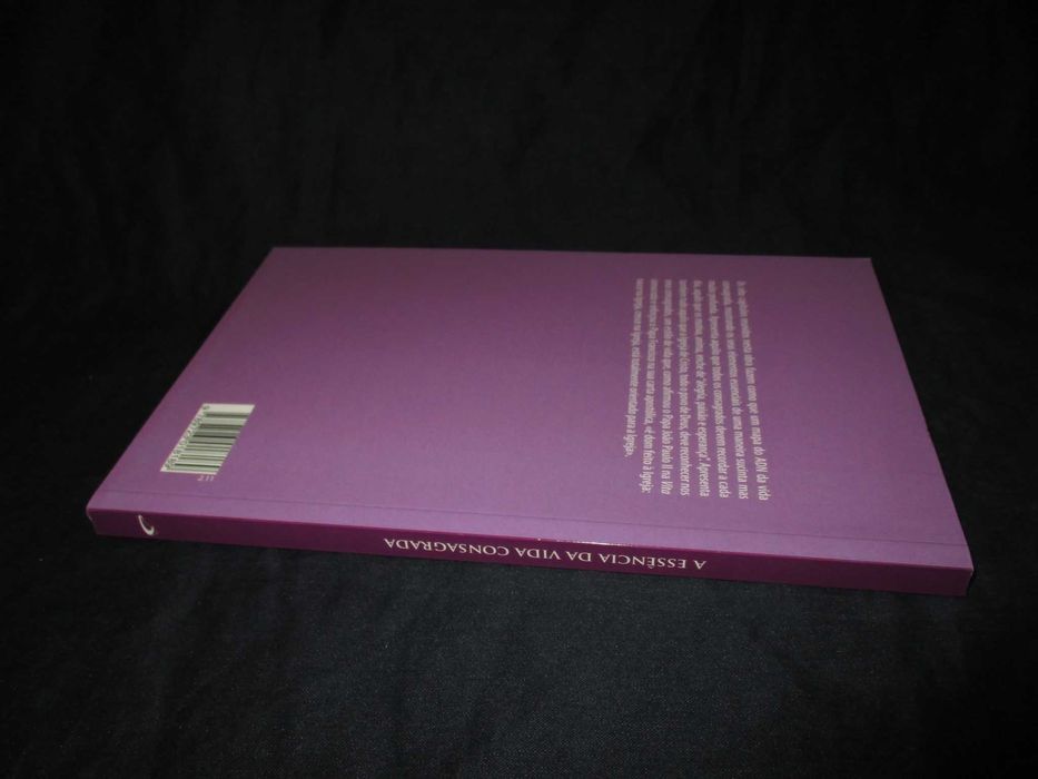 Livro A Essência da Vida Consagrada