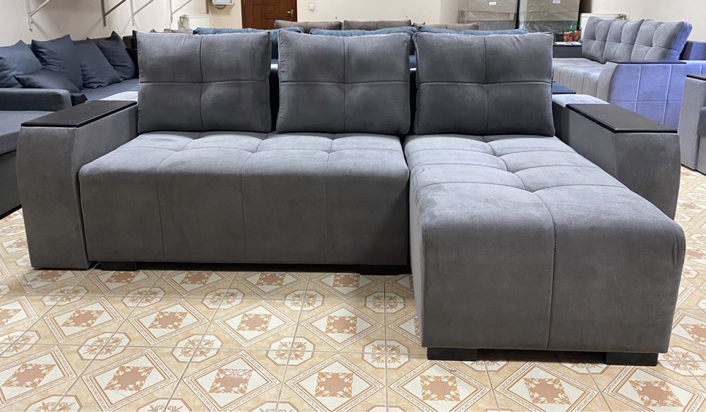 Кутовий розкладний диван