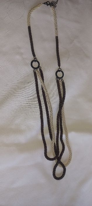 Colares de bijuteria