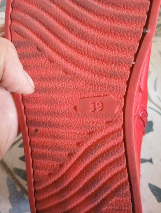 Buty sportowe na koturnie Vans, sneakersy