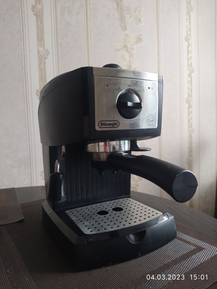 Delonghi 2025 ec 156