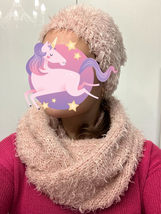 Komplet czapka i komin pudrowy róż