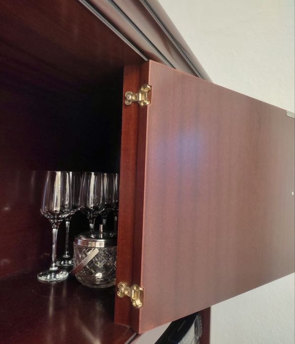 Cristaleira em Madeira Maciça – Móvel Sala Jantar Clássico 2m