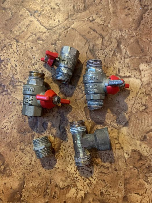 Краны шаровые Б/У. Латунь. Италия.