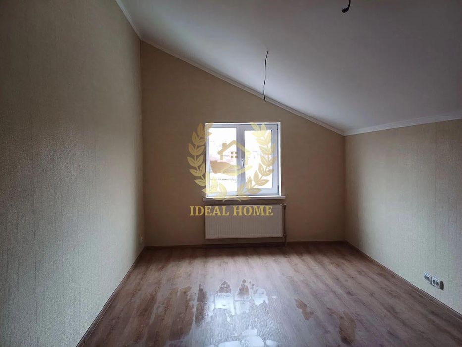 Продам дуплекс в с. Гатне