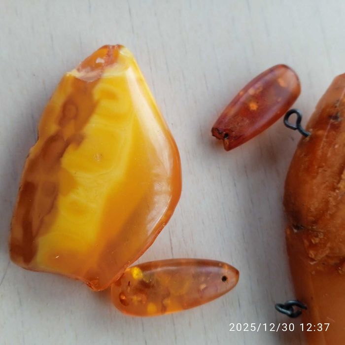 Продам бижутерию .серебро