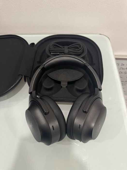 Razer Barracuda Pro – ANC | Wireless | Excelente Estado