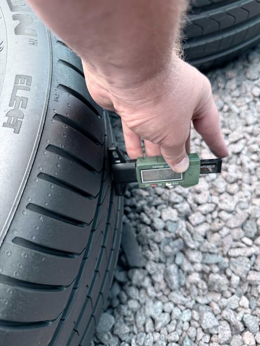 255 45 20 Pirelli Scorpion Elect ОДНА 2023 Літо