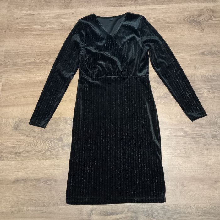 Sukienka damska pluszowa-brokatowa - S