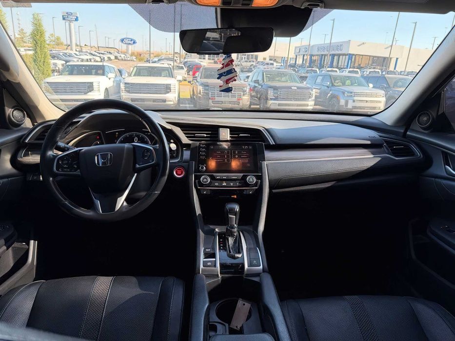 Honda Civic EX-L      2019
