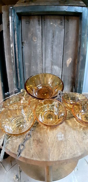 Kolorowy zestaw szkla prl.