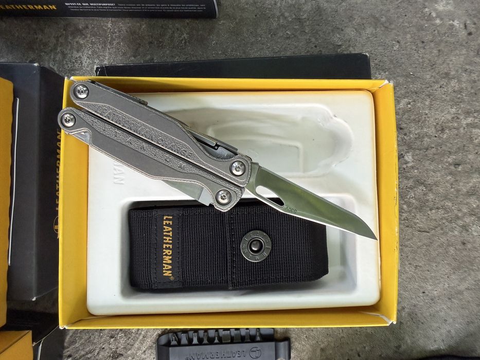 Мультитул Leatherman charge plus + tti