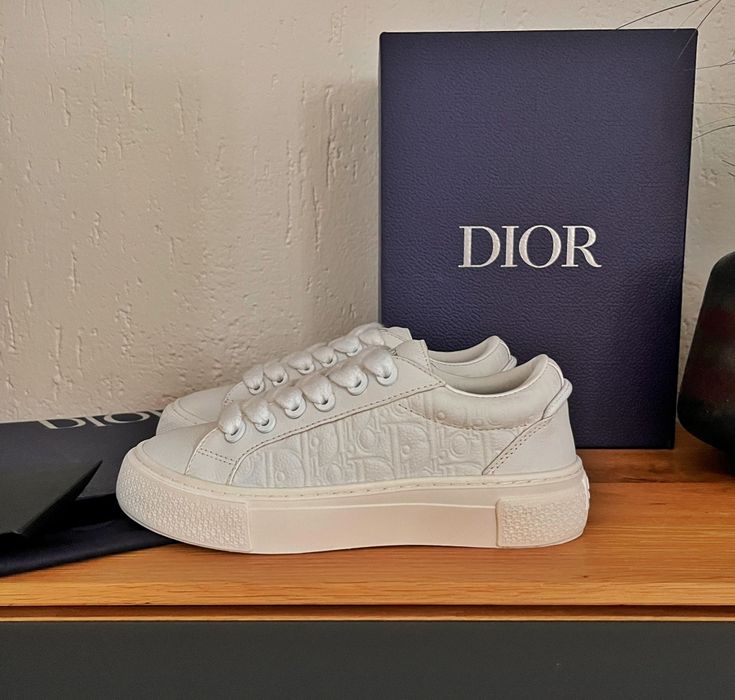 Sneakersy Dior białe