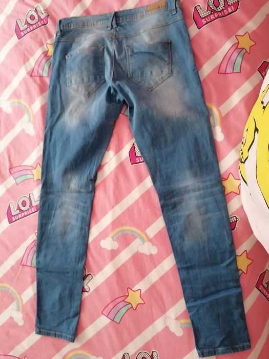 Calças de ganga elásticas com cintura baixa Tamanho 40 C&A