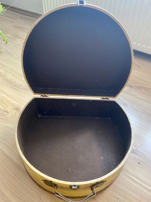 Kufer Vintage  , pudelko do przechowywania