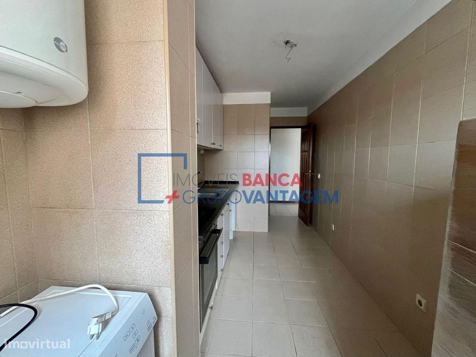 Apartamento T2 C/Varanda - Gondomar