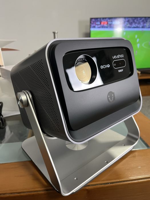 Projetor Full HD 1080P – Veushqo (do canal Marcus Tech – YouTube)