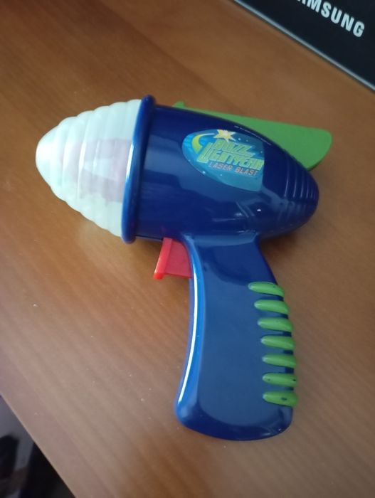 Lançador bolhas buzz