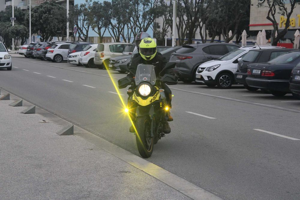 Moto Suzuki V STROM 250