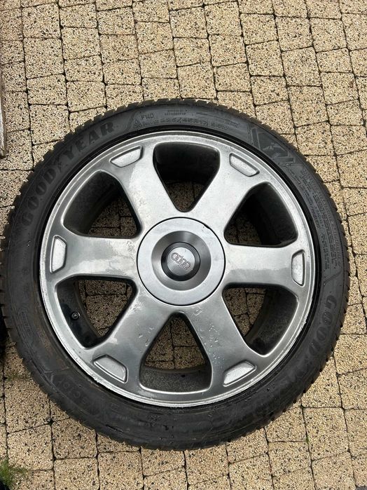 Oryginalne ALUFELGI Audi S4 B5 + OPONY wielosezonowe GoodYear