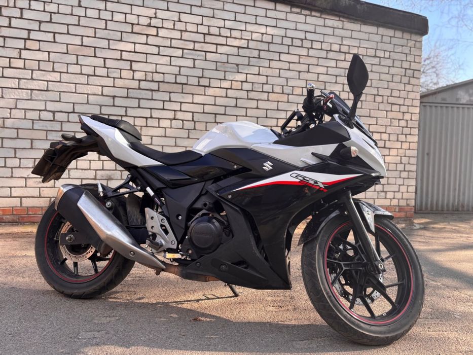 Suzuki GSX 250R 2017