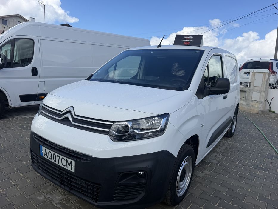 Citroen Berlingo 1.5 HDI 2022 3 Lug . Iva incluido