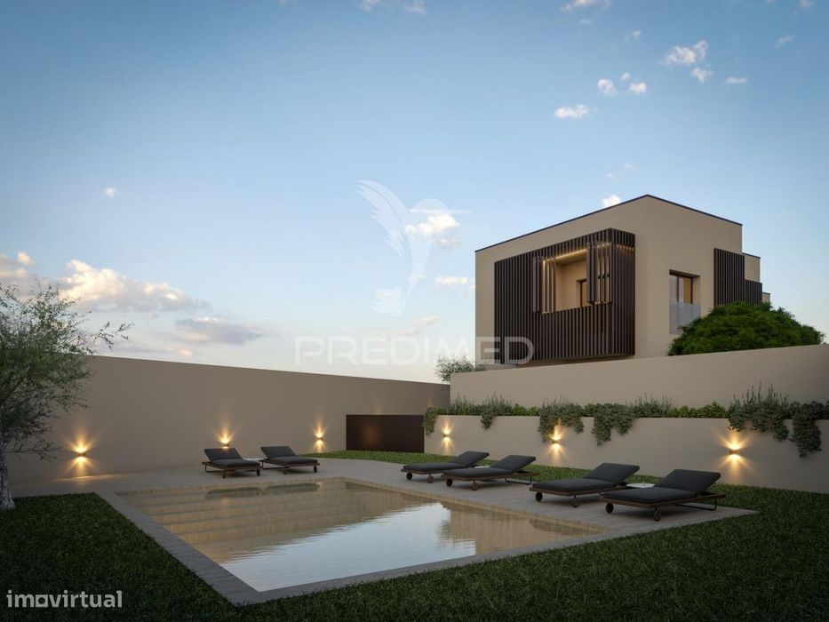 Moradia T3 De Arquitetura Contemporânea No Exclusivo "Genuíno Sesma...