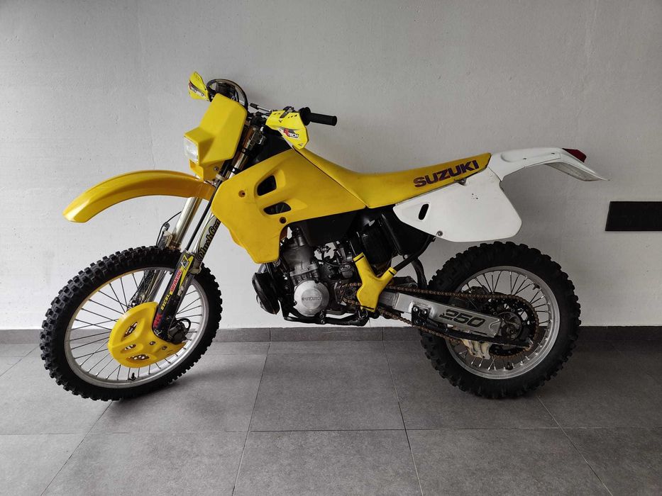 Suzuki RMX 250 Matriculada 1993