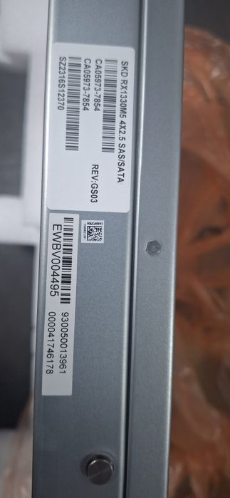 Servidor Fujitsu PRIMERGY RX1330 M5 novo em caixaNovo na caixa