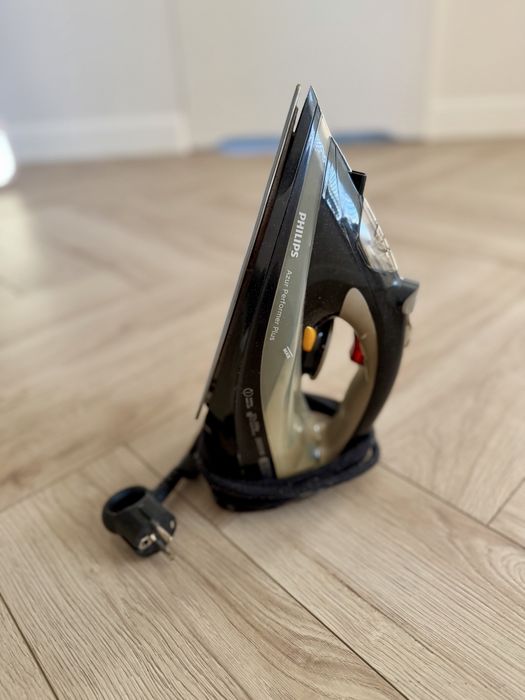 Żelazko Philips Azure Performer Plus 2600W, 220g SteamBoost